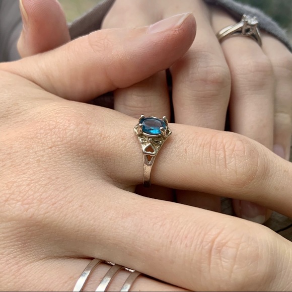 ❣️SOLD❣️Antique Sterling Silver Blue Stone Ring - Picture 4 of 6